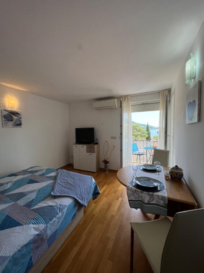 Apartman Center Omiš Buitenkant foto